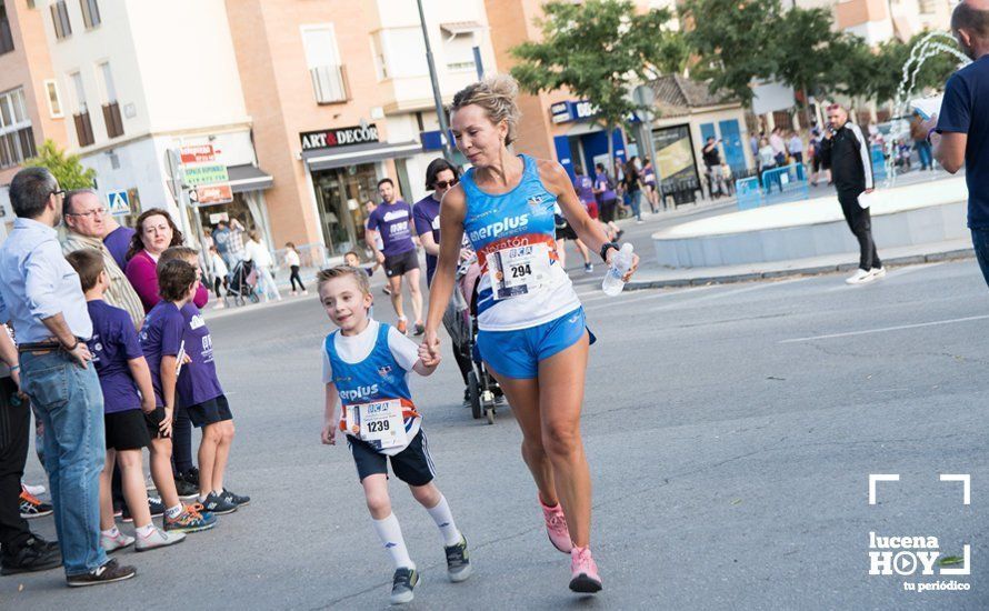 GALERÍA: Jasmine Boutoil y Jaume Leiva se llevan la multitudinaria IV Carrera Nazarena de Lucena