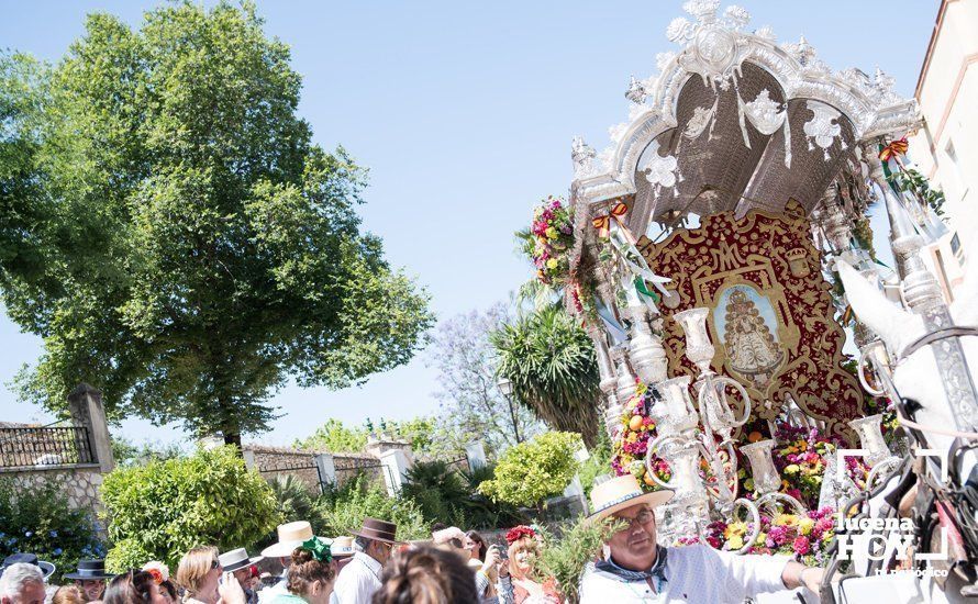 GALERÍA: La Hermandad del Rocío de Lucena inicia el camino hacia Almonte tras visitar a la Virgen de Araceli