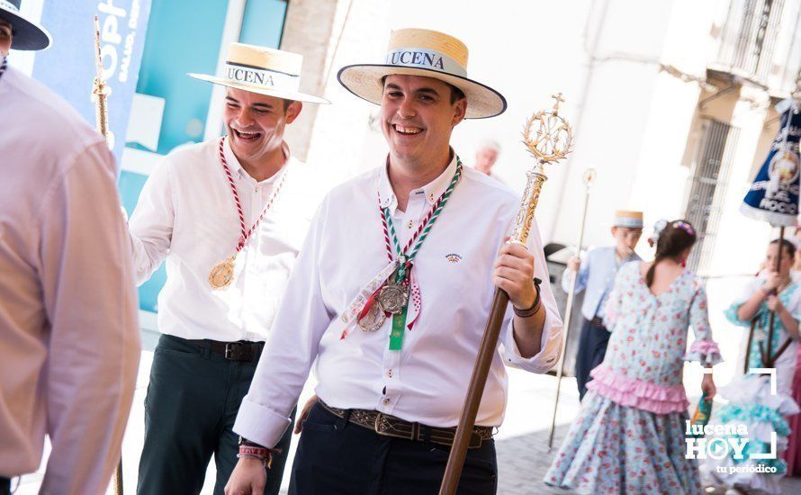 GALERÍA: La Hermandad del Rocío de Lucena inicia el camino hacia Almonte tras visitar a la Virgen de Araceli GALERÍA: La Hermandad del Rocío de Lucena inicia el camino hacia Almonte tras visitar a la Virgen de Araceli
