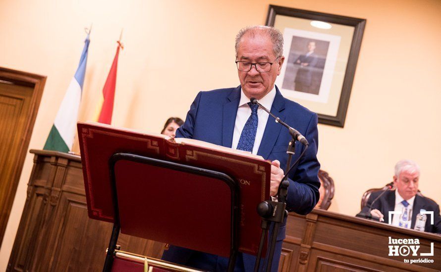 GALERÍA: Otra jornada para la historia de la democracia en Lucena. El pleno de investidura en 50 fotos GALERÍA: Otra jornada para la historia de la democracia en Lucena. El pleno de investidura en 50 fotos
