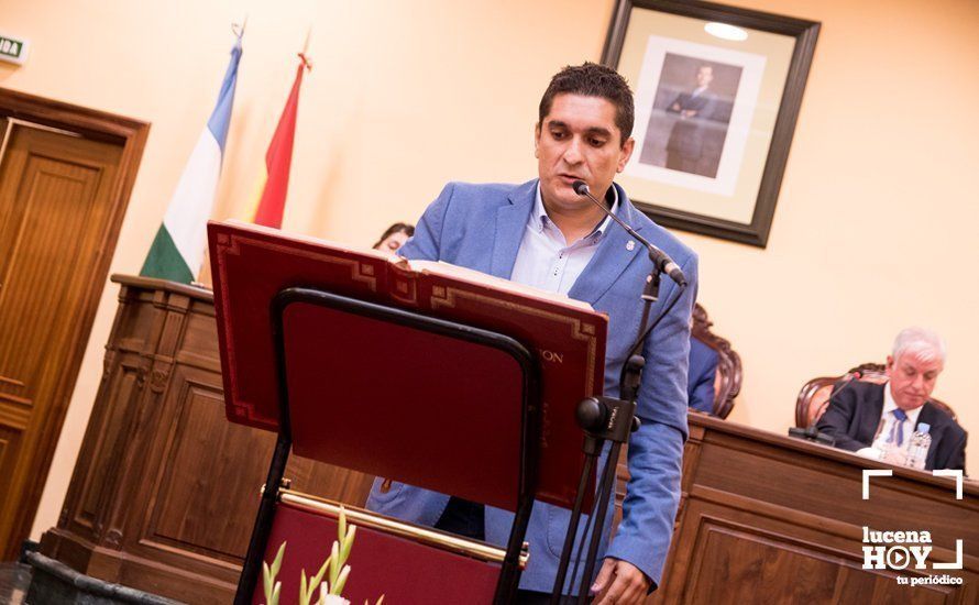 GALERÍA: Otra jornada para la historia de la democracia en Lucena. El pleno de investidura en 50 fotos GALERÍA: Otra jornada para la historia de la democracia en Lucena. El pleno de investidura en 50 fotos
