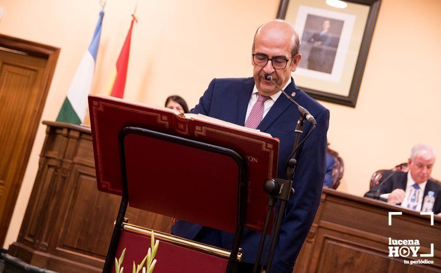 GALERÍA: Otra jornada para la historia de la democracia en Lucena. El pleno de investidura en 50 fotos GALERÍA: Otra jornada para la historia de la democracia en Lucena. El pleno de investidura en 50 fotos