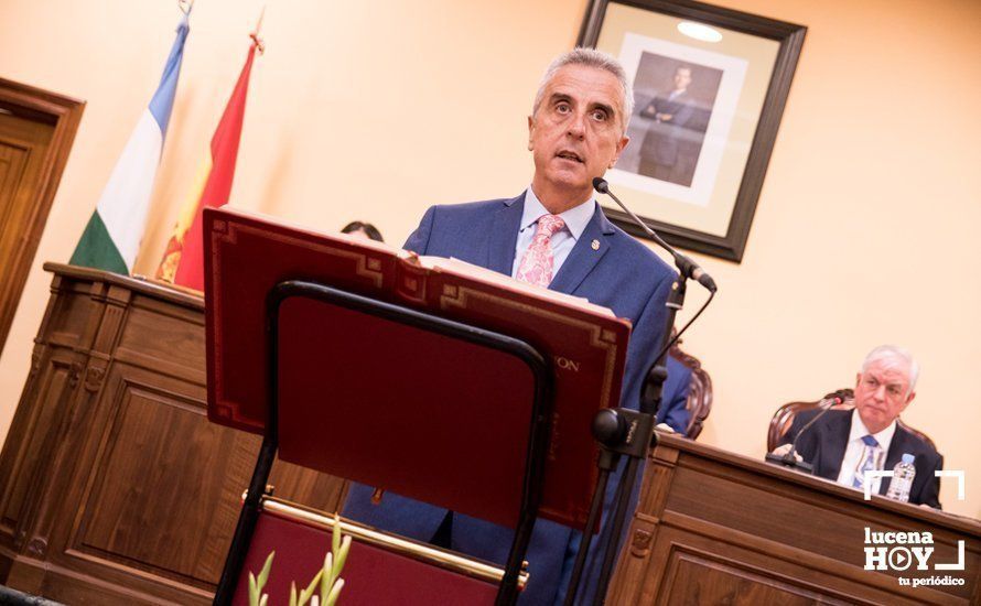 GALERÍA: Otra jornada para la historia de la democracia en Lucena. El pleno de investidura en 50 fotos GALERÍA: Otra jornada para la historia de la democracia en Lucena. El pleno de investidura en 50 fotos