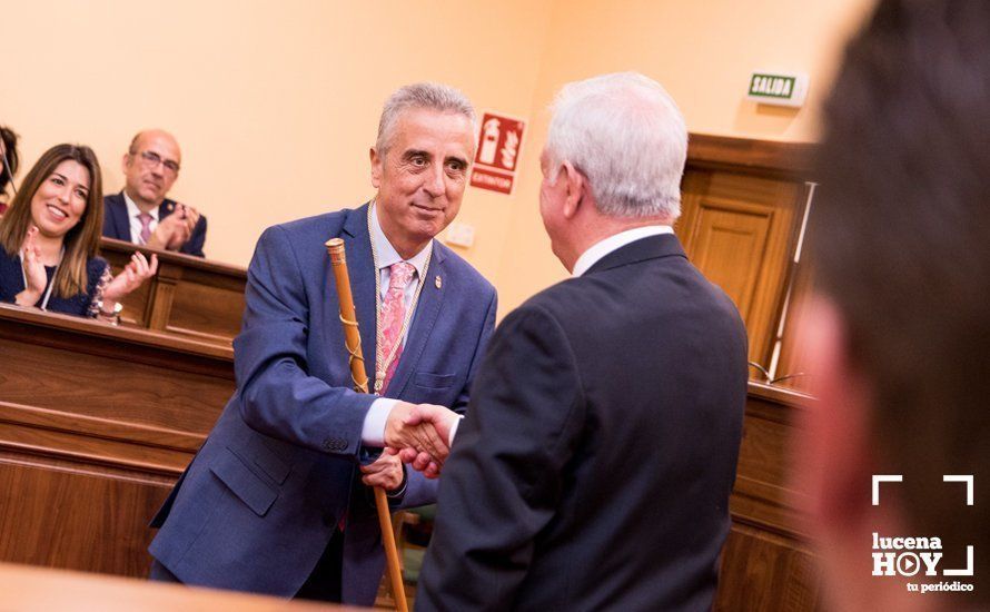 GALERÍA: Otra jornada para la historia de la democracia en Lucena. El pleno de investidura en 50 fotos GALERÍA: Otra jornada para la historia de la democracia en Lucena. El pleno de investidura en 50 fotos