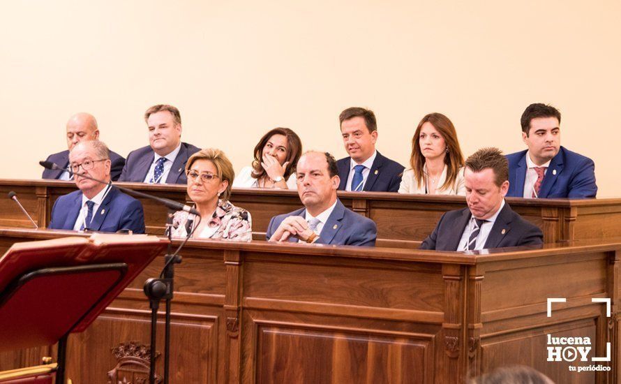 GALERÍA: Otra jornada para la historia de la democracia en Lucena. El pleno de investidura en 50 fotos GALERÍA: Otra jornada para la historia de la democracia en Lucena. El pleno de investidura en 50 fotos
