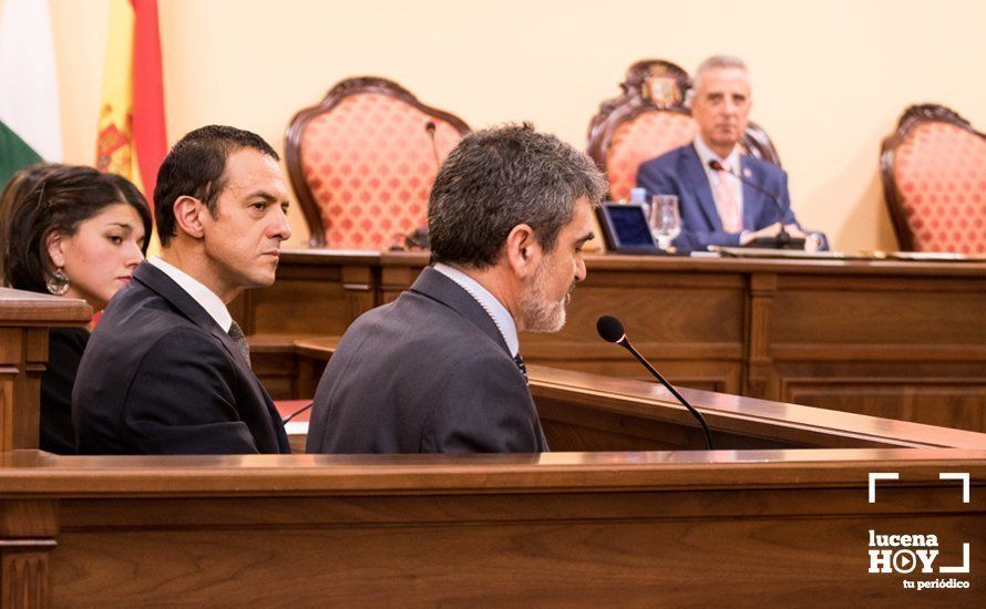 GALERÍA: Otra jornada para la historia de la democracia en Lucena. El pleno de investidura en 50 fotos GALERÍA: Otra jornada para la historia de la democracia en Lucena. El pleno de investidura en 50 fotos