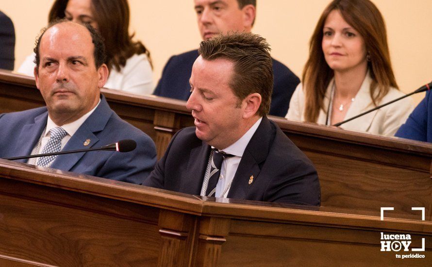 GALERÍA: Otra jornada para la historia de la democracia en Lucena. El pleno de investidura en 50 fotos GALERÍA: Otra jornada para la historia de la democracia en Lucena. El pleno de investidura en 50 fotos