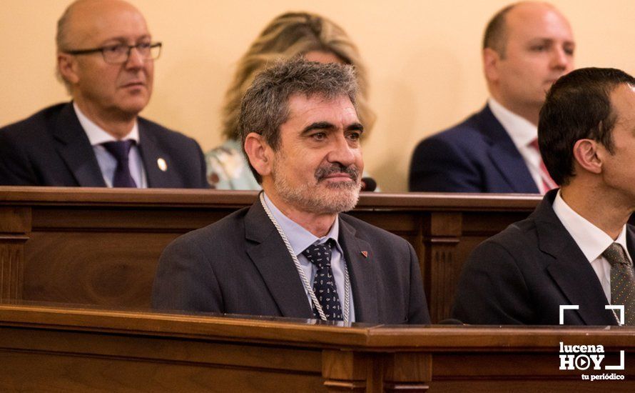 GALERÍA: Otra jornada para la historia de la democracia en Lucena. El pleno de investidura en 50 fotos GALERÍA: Otra jornada para la historia de la democracia en Lucena. El pleno de investidura en 50 fotos