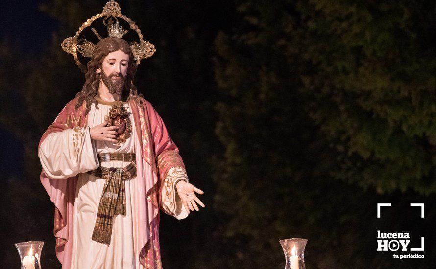 GALERÍA: Las imágenes de la procesión extraordinaria del Sagrado Corazón de Jesús