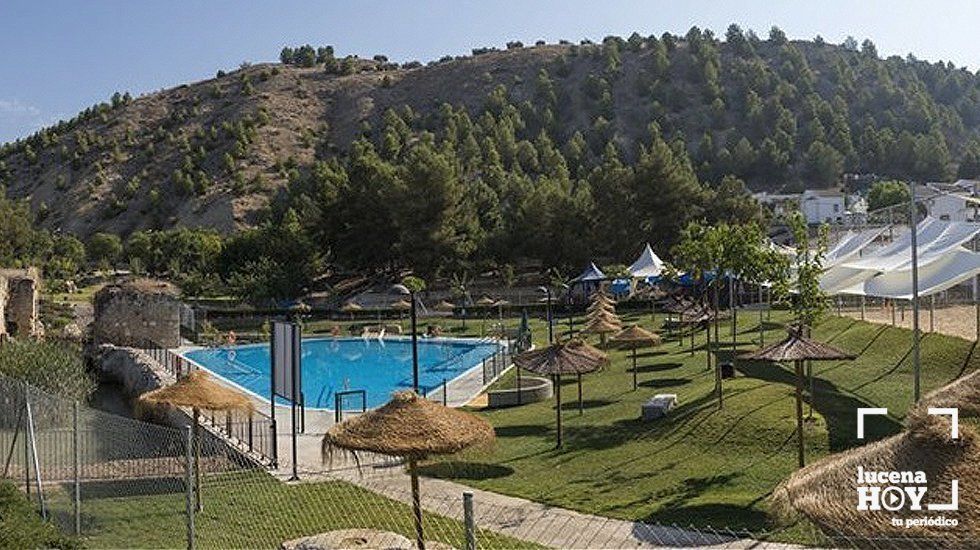  Instalaciones de la piscina de Jauja, junto al río Genil 