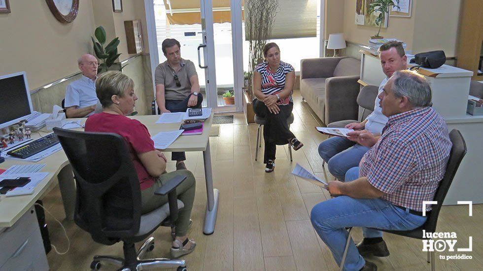  Un momento de la reunión ere ediles del PP y miembros de la Sociedad de Cazadores 