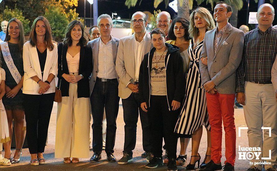GALERÍA: De la "calle del infierno" sin ruido a la gala de Radiolé. Así vimos la primera noche de feria... GALERÍA: De la "calle del infierno" sin ruido a la gala de Radiolé. Así vimos la primera noche de feria...