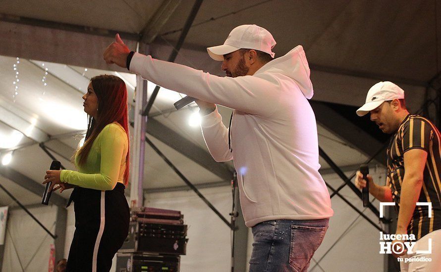 GALERÍA: De la "calle del infierno" sin ruido a la gala de Radiolé. Así vimos la primera noche de feria... GALERÍA: De la "calle del infierno" sin ruido a la gala de Radiolé. Así vimos la primera noche de feria...