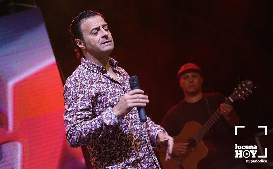 GALERÍA: De la "calle del infierno" sin ruido a la gala de Radiolé. Así vimos la primera noche de feria... GALERÍA: De la "calle del infierno" sin ruido a la gala de Radiolé. Así vimos la primera noche de feria...