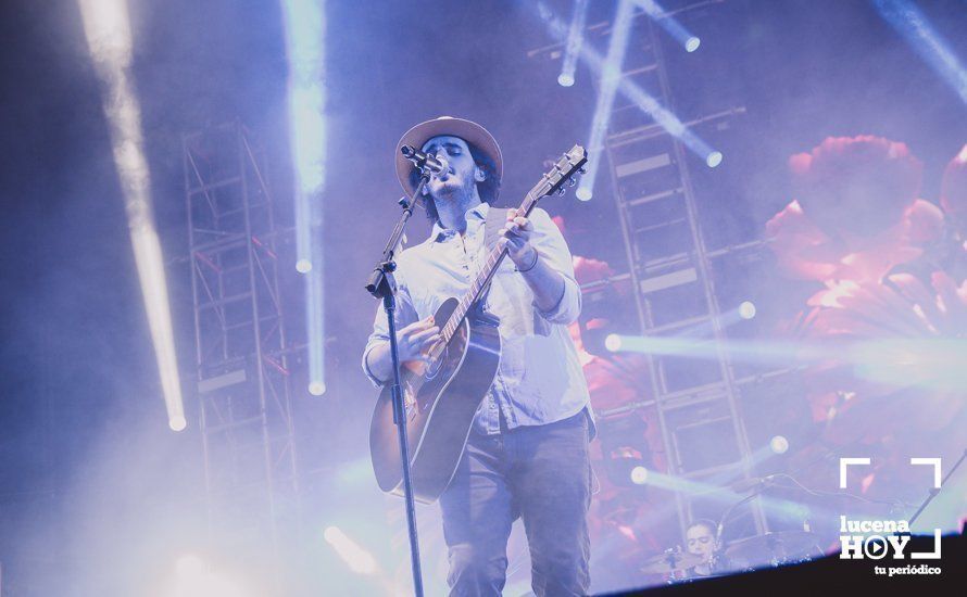 GALERÍA: Más de 3.200 espectadores vibraron con la música de Morat en la plaza de toros de Lucena