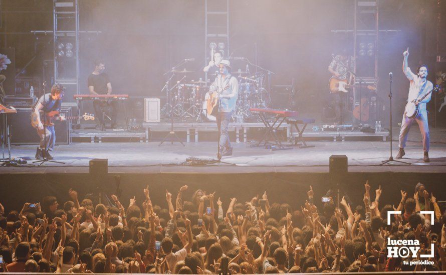 GALERÍA: Más de 3.200 espectadores vibraron con la música de Morat en la plaza de toros de Lucena