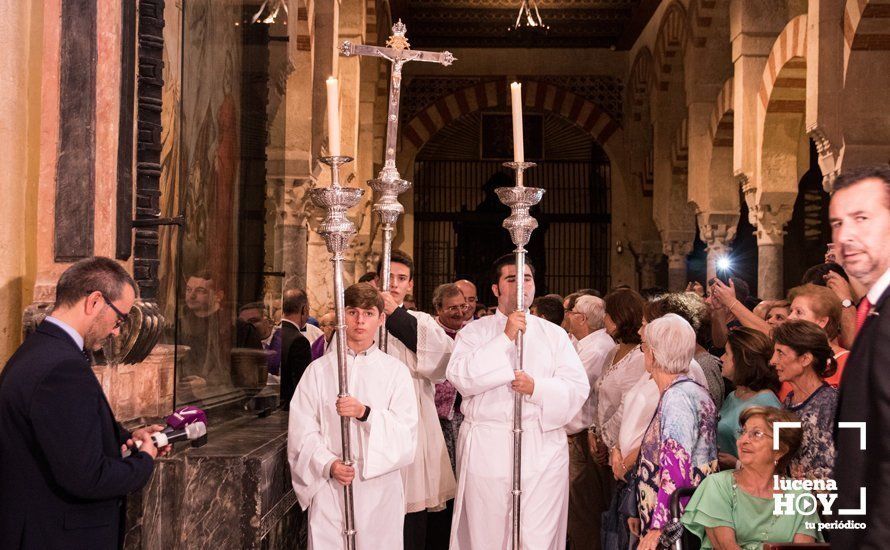 GALERÍA: La devoción nazarena de Lucena llena la Mezquita Catedral de Córdoba