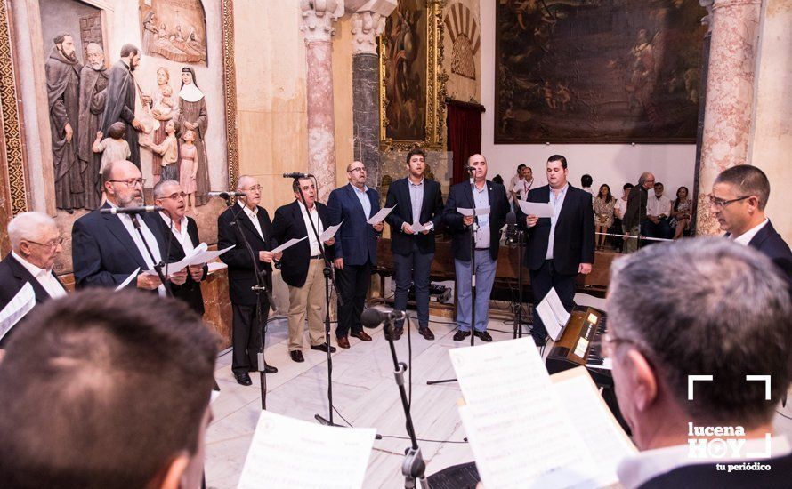 GALERÍA: La devoción nazarena de Lucena llena la Mezquita Catedral de Córdoba