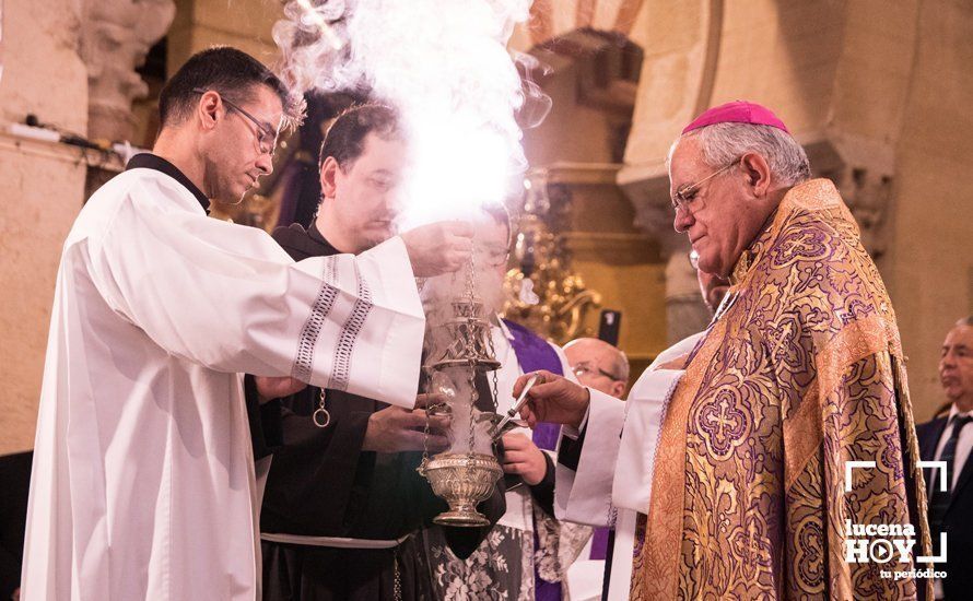 GALERÍA: La devoción nazarena de Lucena llena la Mezquita Catedral de Córdoba