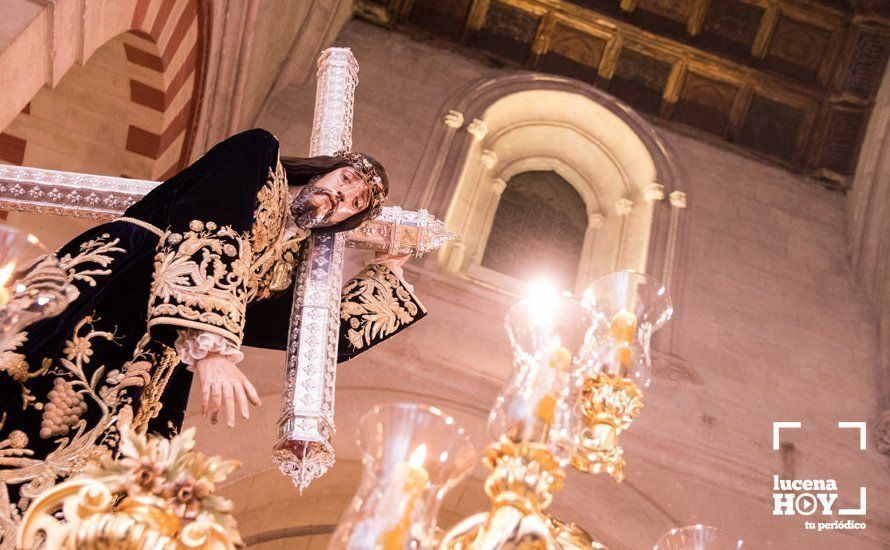 GALERÍA: La devoción nazarena de Lucena llena la Mezquita Catedral de Córdoba