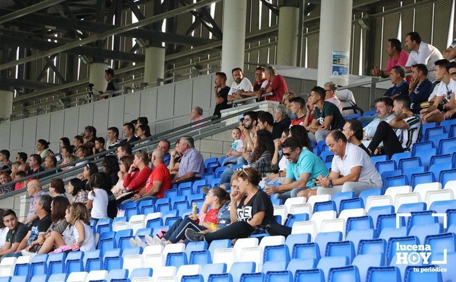 GALERÍA: El Fundación Lucena deja escapar otro punto ante el Sevilla FC en los últimos minutos del partido