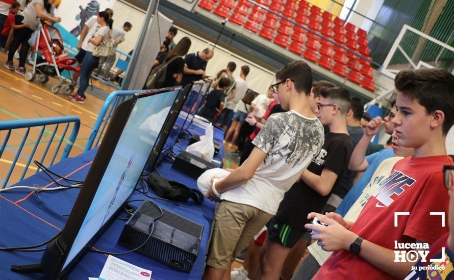 GALERÍA: Talleres, juegos, 'cosplayers', realidad virtual y mucha diversión en el III Salón del Manga GALERÍA: Talleres, juegos, 'cosplayers', realidad virtual y mucha diversión en el III Salón del Manga