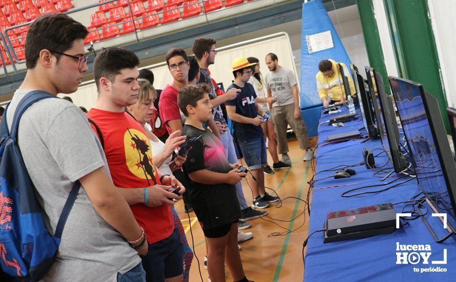 GALERÍA: Talleres, juegos, 'cosplayers', realidad virtual y mucha diversión en el III Salón del Manga GALERÍA: Talleres, juegos, 'cosplayers', realidad virtual y mucha diversión en el III Salón del Manga