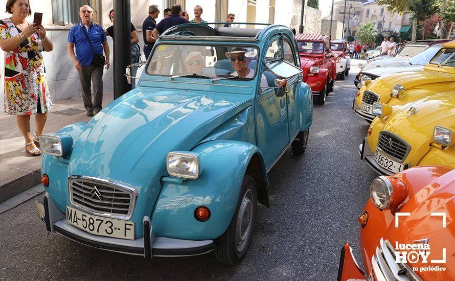 GALERÍA: Medio centenar de vehículos históricos toman parte en la I Concentración de Clásicos Citroën