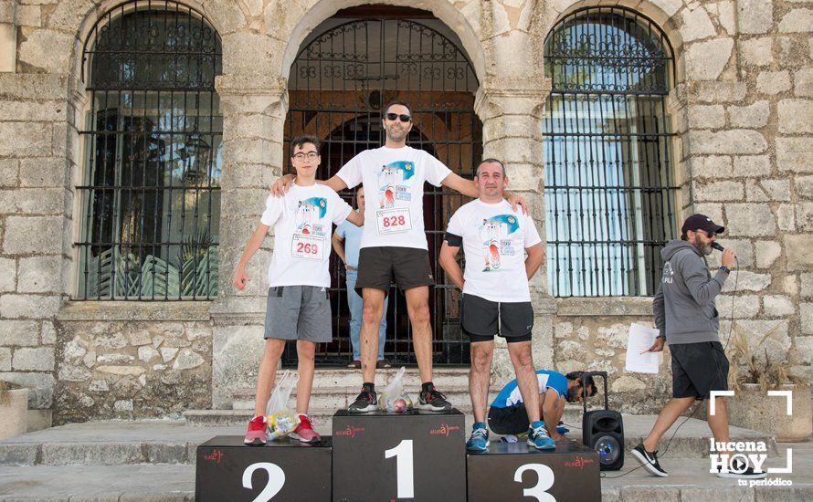 GALERÍA: III Subida al Santuario de Aras: Una carrera, un paseo y una fiesta