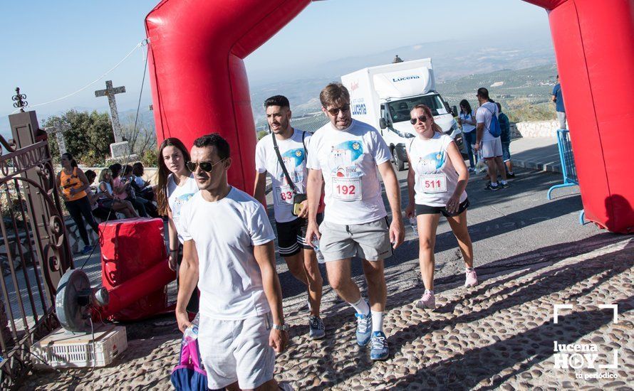 GALERÍA: III Subida al Santuario de Aras: Una carrera, un paseo y una fiesta