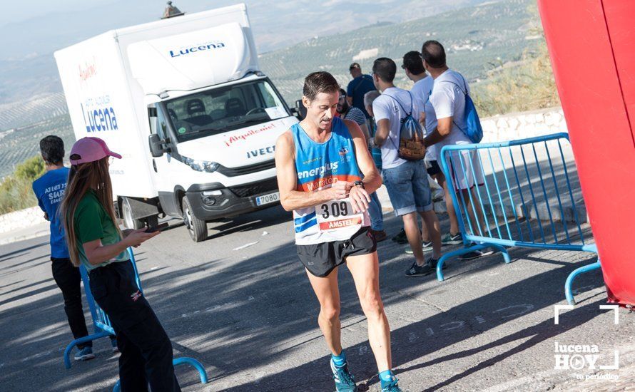 GALERÍA: III Subida al Santuario de Aras: Una carrera, un paseo y una fiesta