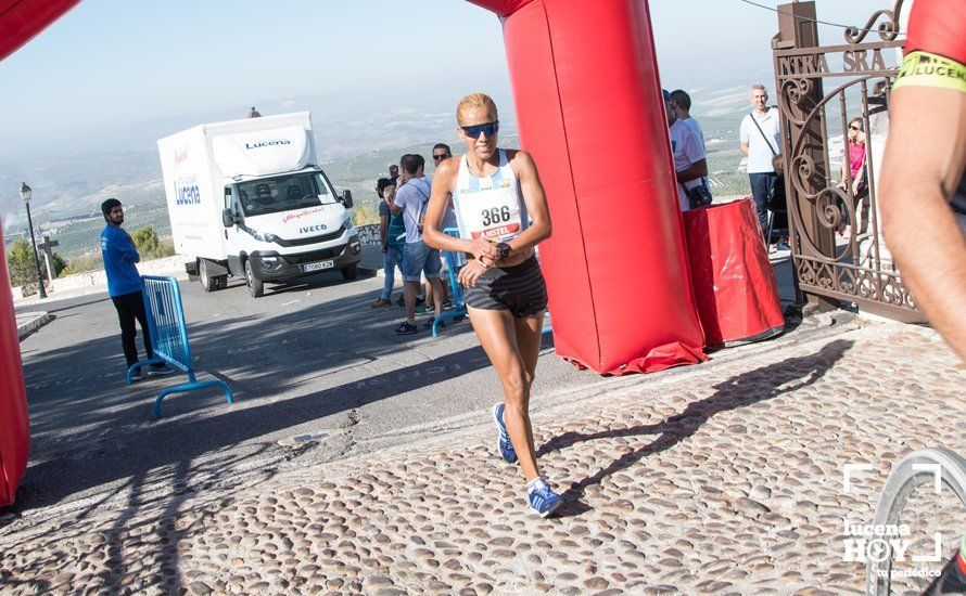 GALERÍA: III Subida al Santuario de Aras: Una carrera, un paseo y una fiesta