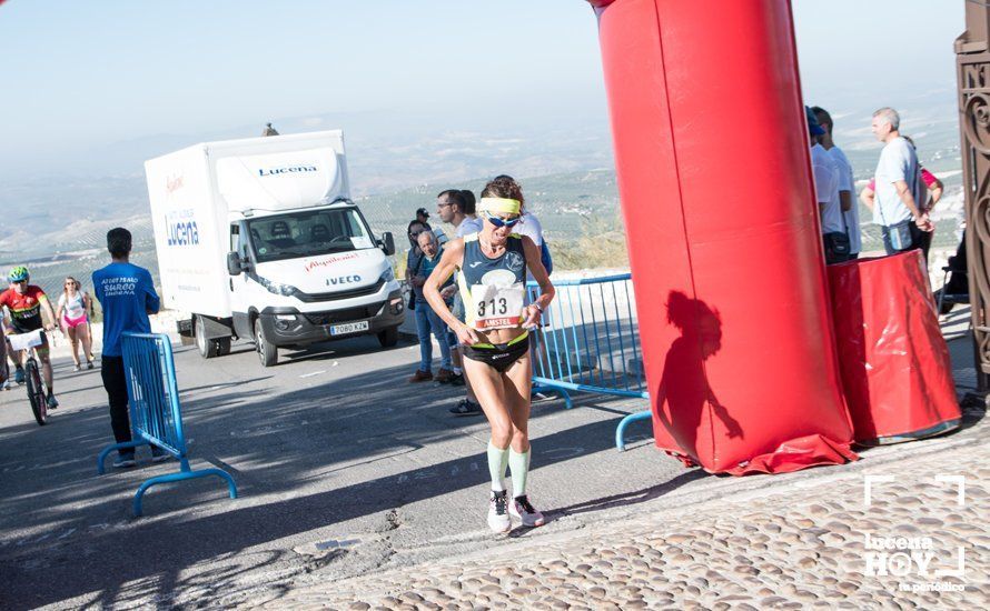 GALERÍA: III Subida al Santuario de Aras: Una carrera, un paseo y una fiesta