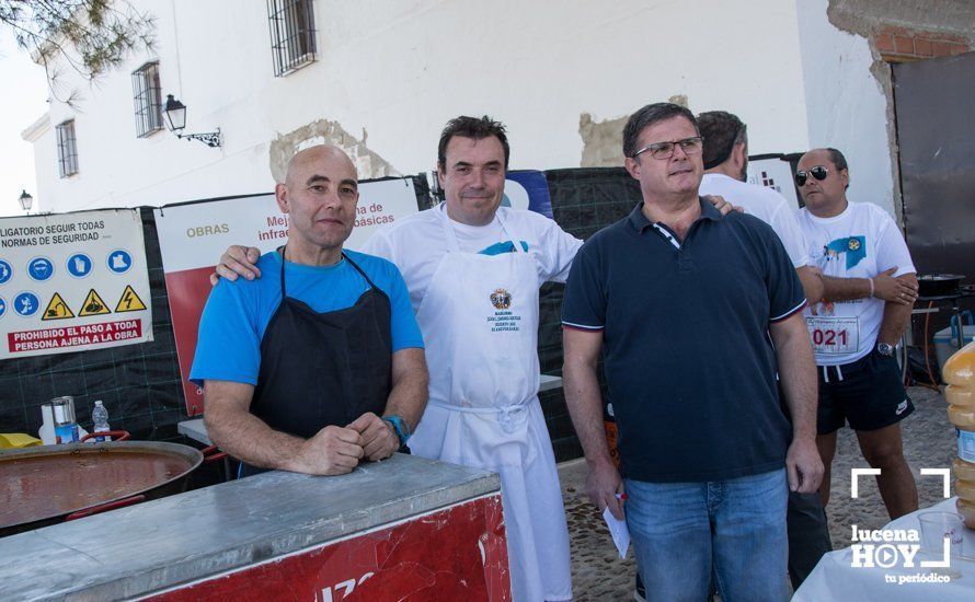 GALERÍA: III Subida al Santuario de Aras: Una carrera, un paseo y una fiesta