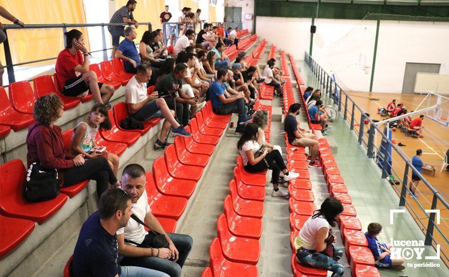 GALERÍA: El Club Baloncesto Ciudad de Lucena se queda a las puertas de la remontada frente al Udenci Encinarejo (64-65)