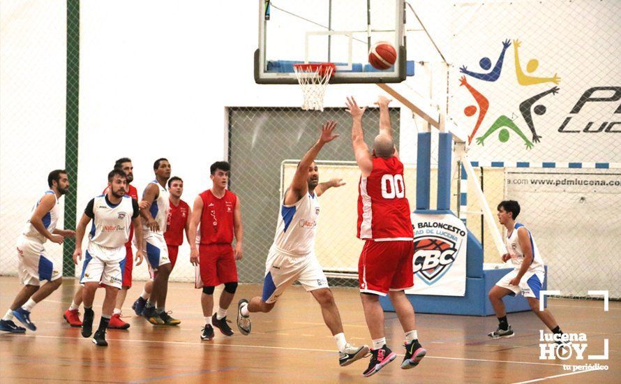 GALERÍA: El Club Baloncesto Ciudad de Lucena se queda a las puertas de la remontada frente al Udenci Encinarejo (64-65)