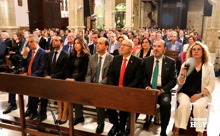 GALERÍA: El Cardenal Carlos Amigo Vallejo preside la función religiosa del 50 Aniversario de la Cofradía del Amor y Paz