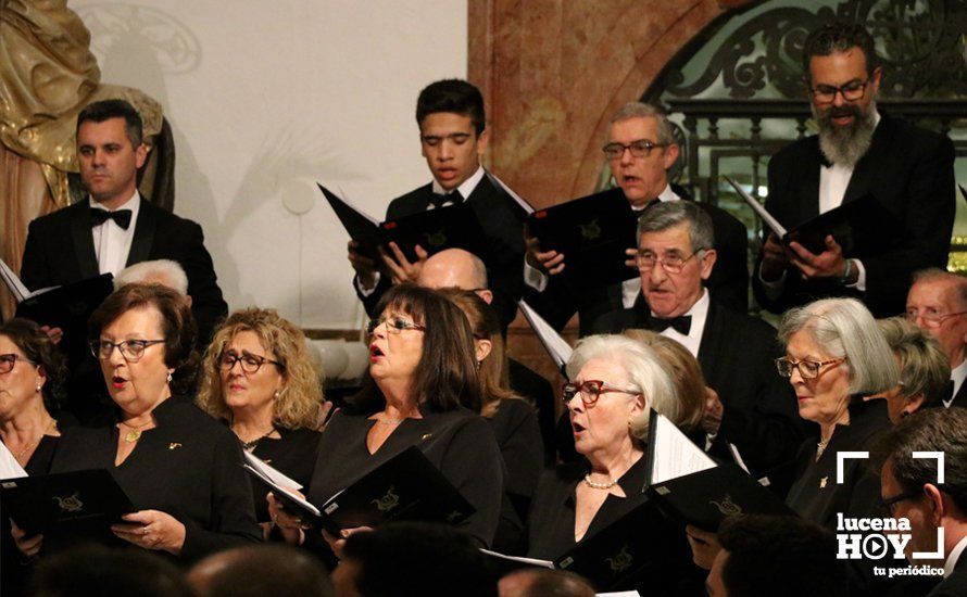 GALERÍA: El Cardenal Carlos Amigo Vallejo preside la función religiosa del 50 Aniversario de la Cofradía del Amor y Paz