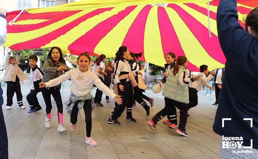 GALERÍA: La Plaza Nueva se llena de actividades saludables de la mano de las asociaciones locales GALERÍA: La Plaza Nueva se llena de actividades saludables de la mano de las asociaciones locales