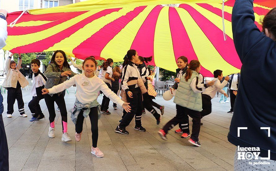 GALERÍA: La Plaza Nueva se llena de actividades saludables de la mano de las asociaciones locales