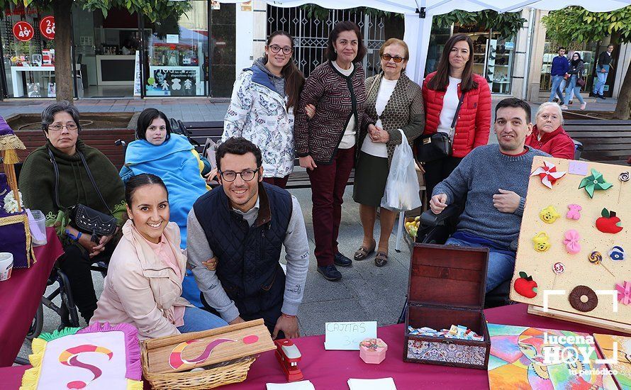 GALERÍA: La Plaza Nueva se llena de actividades saludables de la mano de las asociaciones locales