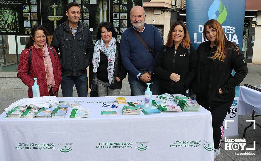 GALERÍA: La Plaza Nueva se llena de actividades saludables de la mano de las asociaciones locales