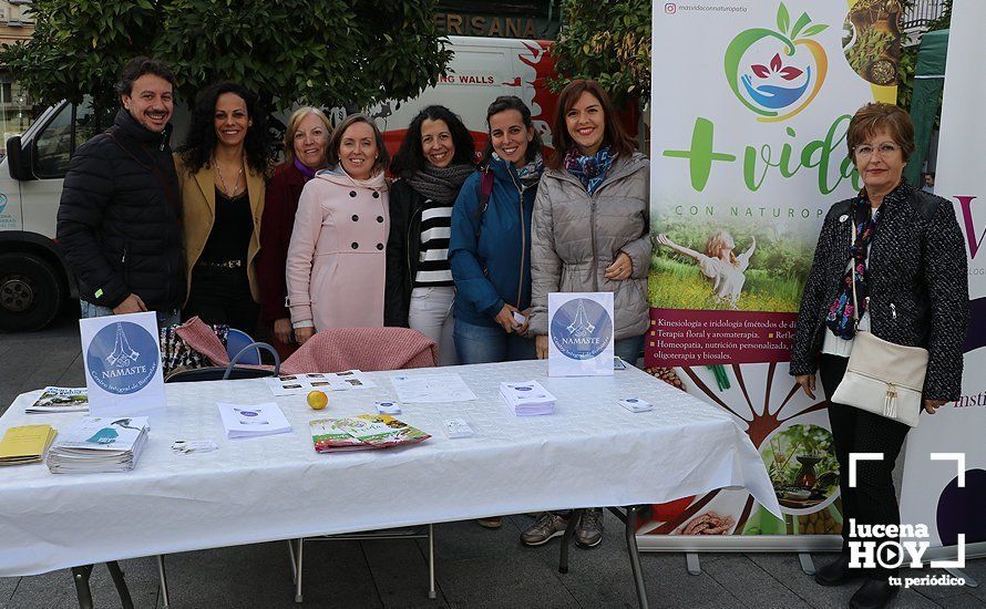 GALERÍA: La Plaza Nueva se llena de actividades saludables de la mano de las asociaciones locales