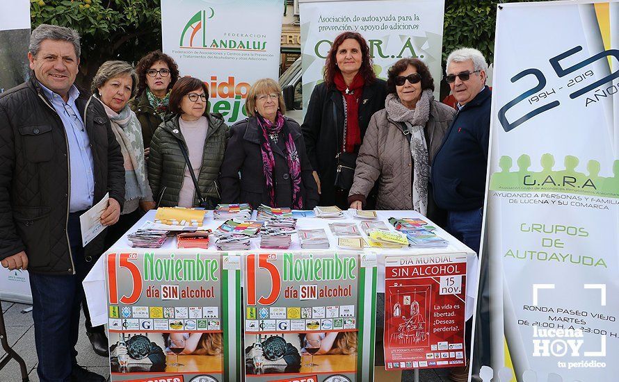 GALERÍA: La Plaza Nueva se llena de actividades saludables de la mano de las asociaciones locales