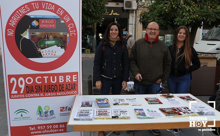 GALERÍA: La Plaza Nueva se llena de actividades saludables de la mano de las asociaciones locales GALERÍA: La Plaza Nueva se llena de actividades saludables de la mano de las asociaciones locales