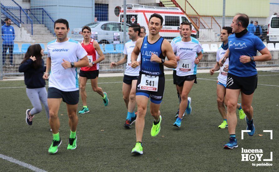 GALERÍA I: XXI Carrera Popular Ciudad de Lucena: Todo el mundo a correr: La salida y el recorrido urbano