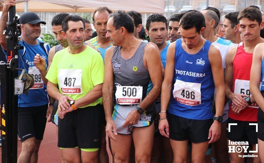 GALERÍA I: XXI Carrera Popular Ciudad de Lucena: Todo el mundo a correr: La salida y el recorrido urbano