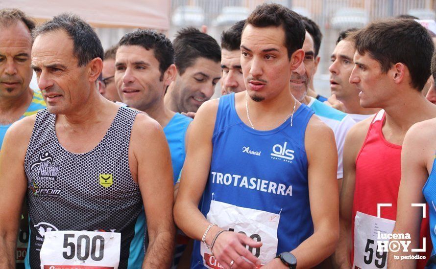 GALERÍA I: XXI Carrera Popular Ciudad de Lucena: Todo el mundo a correr: La salida y el recorrido urbano