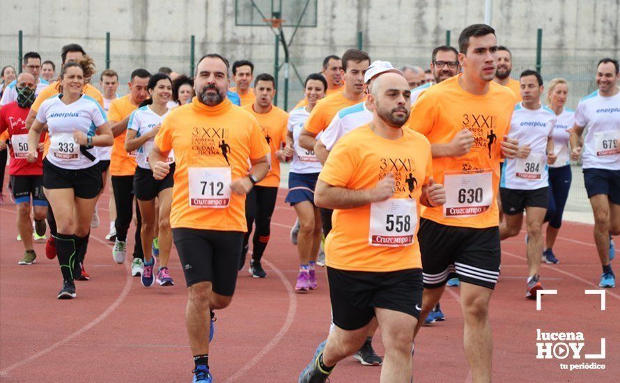 GALERÍA I: XXI Carrera Popular Ciudad de Lucena: Todo el mundo a correr: La salida y el recorrido urbano