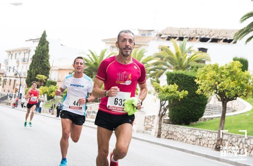 GALERÍA I: XXI Carrera Popular Ciudad de Lucena: Todo el mundo a correr: La salida y el recorrido urbano